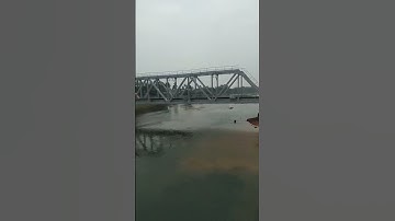 #youtubeshorts #viral#video #railway #bridge #train @super.dhamaka