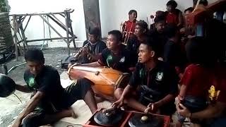 Download Lagu Kemarin Versi Gamelan MP3 Kemarin Versi Gamelan