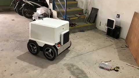 Delivery Robot Auto-Docking Wireless Charger