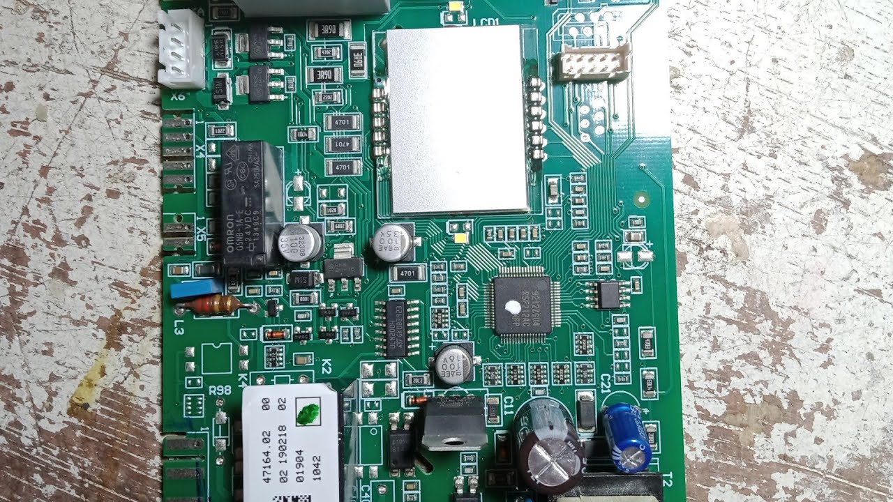 Réparation de la carte mère d'une chaudière murale Immergaz