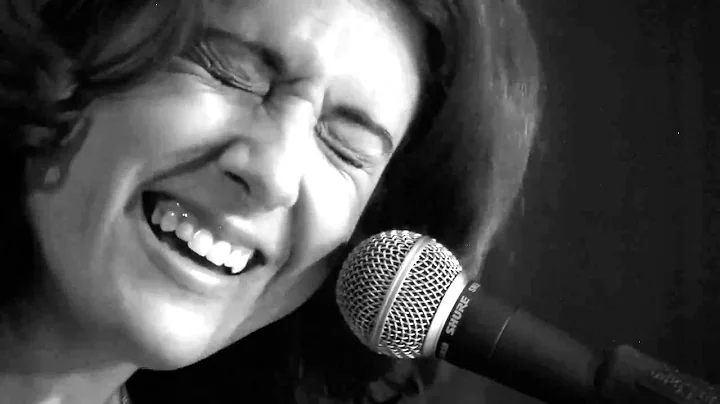 What's Up - Christina Aguinaga (4 Non Blondes)