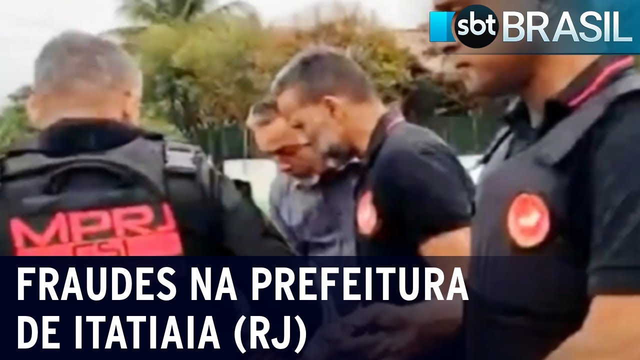 Polícia prende acusados de cometer fraudes na Prefeitura de Itatiaia, no RJ | SBT Brasil (15/09/22)