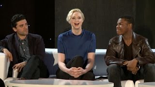 CNET News - What does it feel like to be Captain Phasma in 'Star Wars: The Force Awakens'