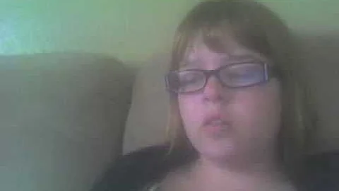 my BEST friend  singing dont forget by demi lovato.