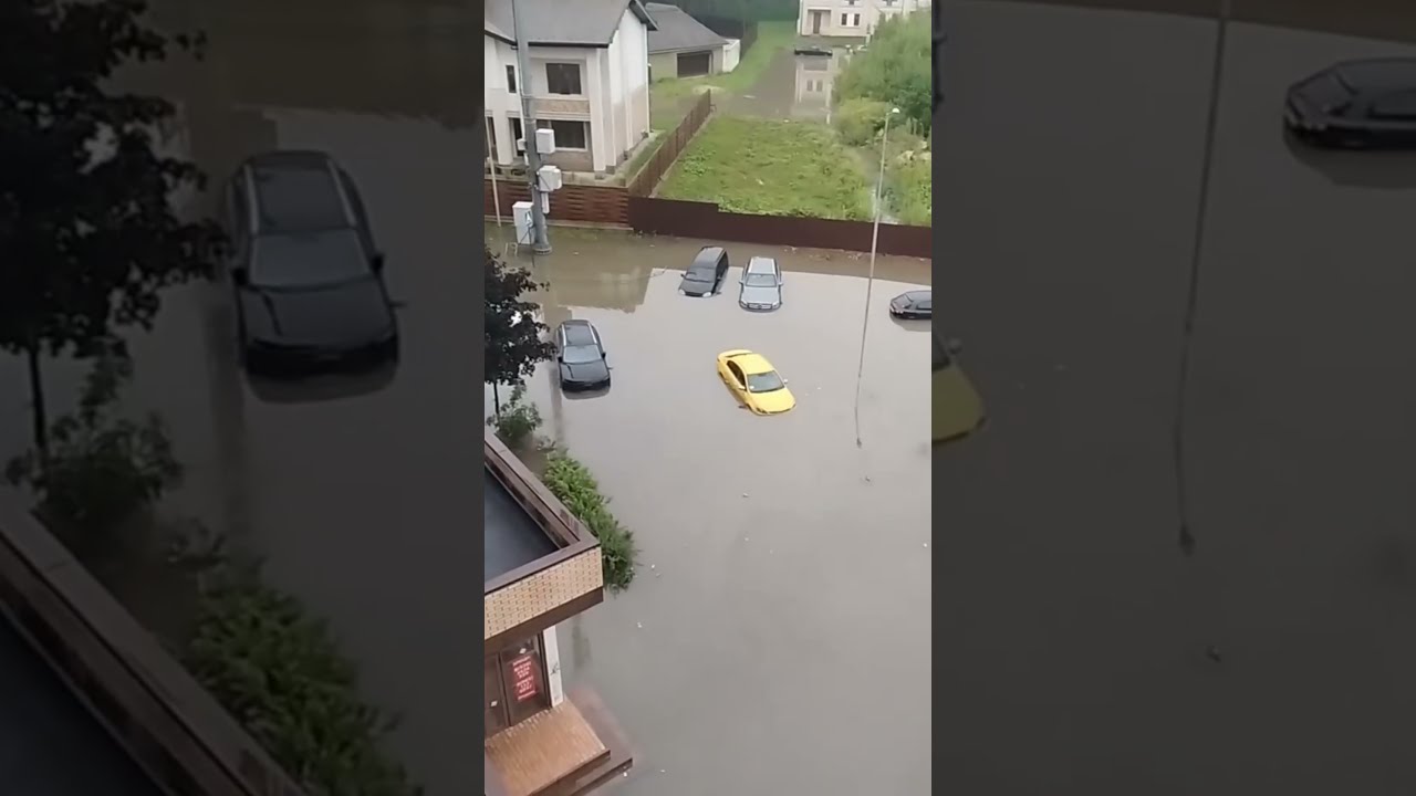 Footage Of Flash Flooding On The Streets Moscow And Region News Russia