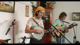 Loving You's Like a Mouldy Cup of Tea (live) Loving You's Like a Mouldy Cup of Tea (live)