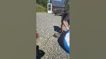 QUICK HACK TO BLOW UP #INFLATABLE POOL IN LESS THAN 2 MINUTES USING AIR COMPRESSORS #shorts