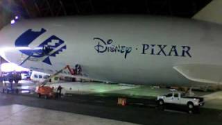 Timelapse of airship UP decal application