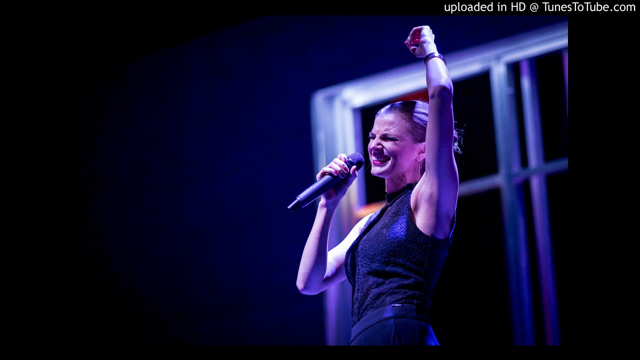 NINA HORÁKOVÁ- You can't hide away from love by Jamie Cullum