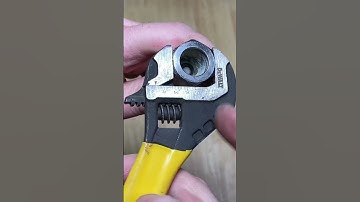 Is there a right way to use an adjustable jaw wrench? #plumbing #hack #tools