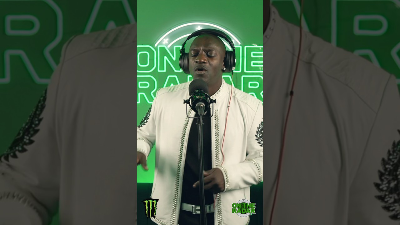 Akon With A Legendary “Locked Up” Performance