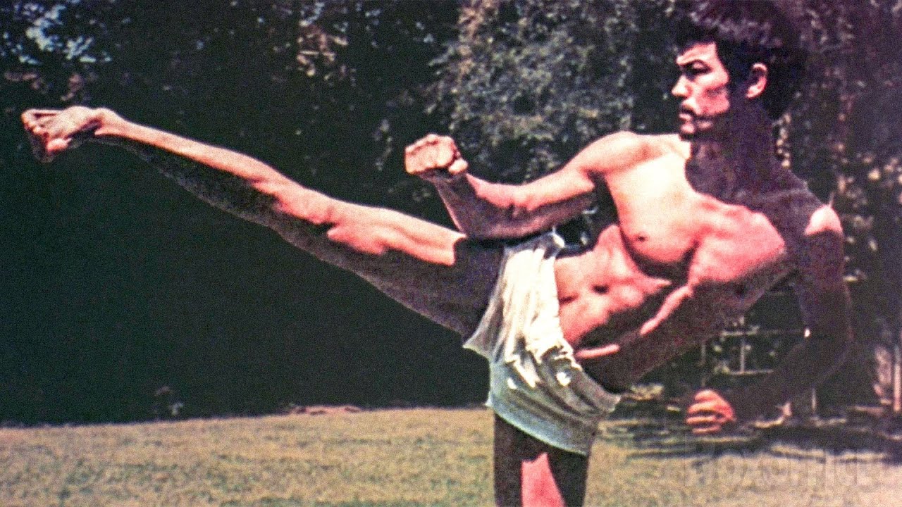 Bruce Lee Explains Jet Kun Do | The Legend of Bruce Lee | CLIP