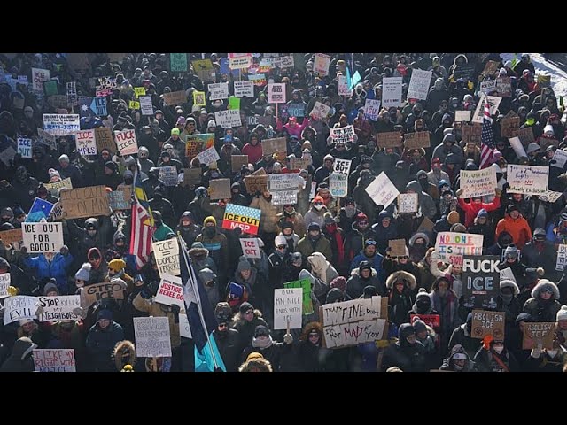 États-Unis : la rue gronde après la mort d'un Américain tué par des agents fédéraux