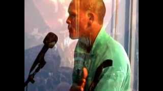 Mc Thaylon - Novinha Desce Até Chão Dj Samy Oficial Clip