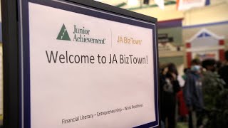 6th Graders on the Job at J.A. BizTown