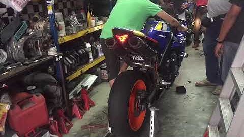 YAMAHA R1 - two brothers sound w quick shifter