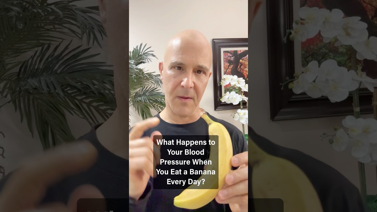 What Happens When You Eat a Banana Every Day? #drmandell #health #bloodpressure #banana