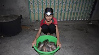 Orphan Life - Orphan Girl Catch Crab, Fish in The Night - Forest Farm, Homeless Life, Free Bushcraft