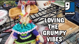 Download Lagu Loving the Grumpy Vibes - Shop Along With Me - Goodwill Thrift Store MP3