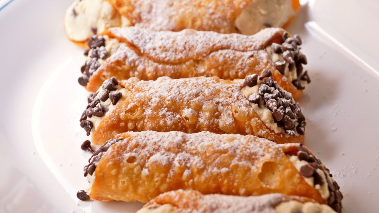 Cannoli Italiano Casero! ☕️?? - Francisca Mejía - YouTube