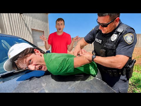 MY BESTFRIEND IS GOING TO JAIL!!￼