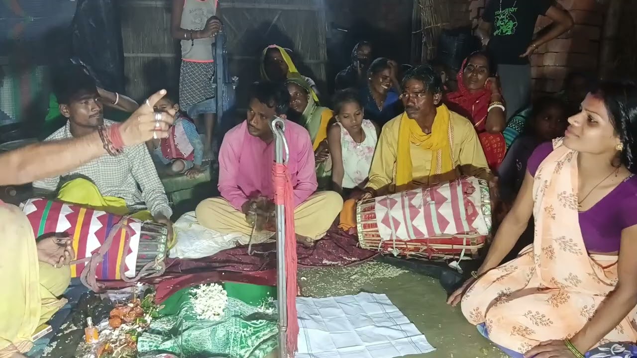 , सिख बाबा के पथ खिला रहे हैं महिला गांव गोंडा में देख पूरा वीडियो