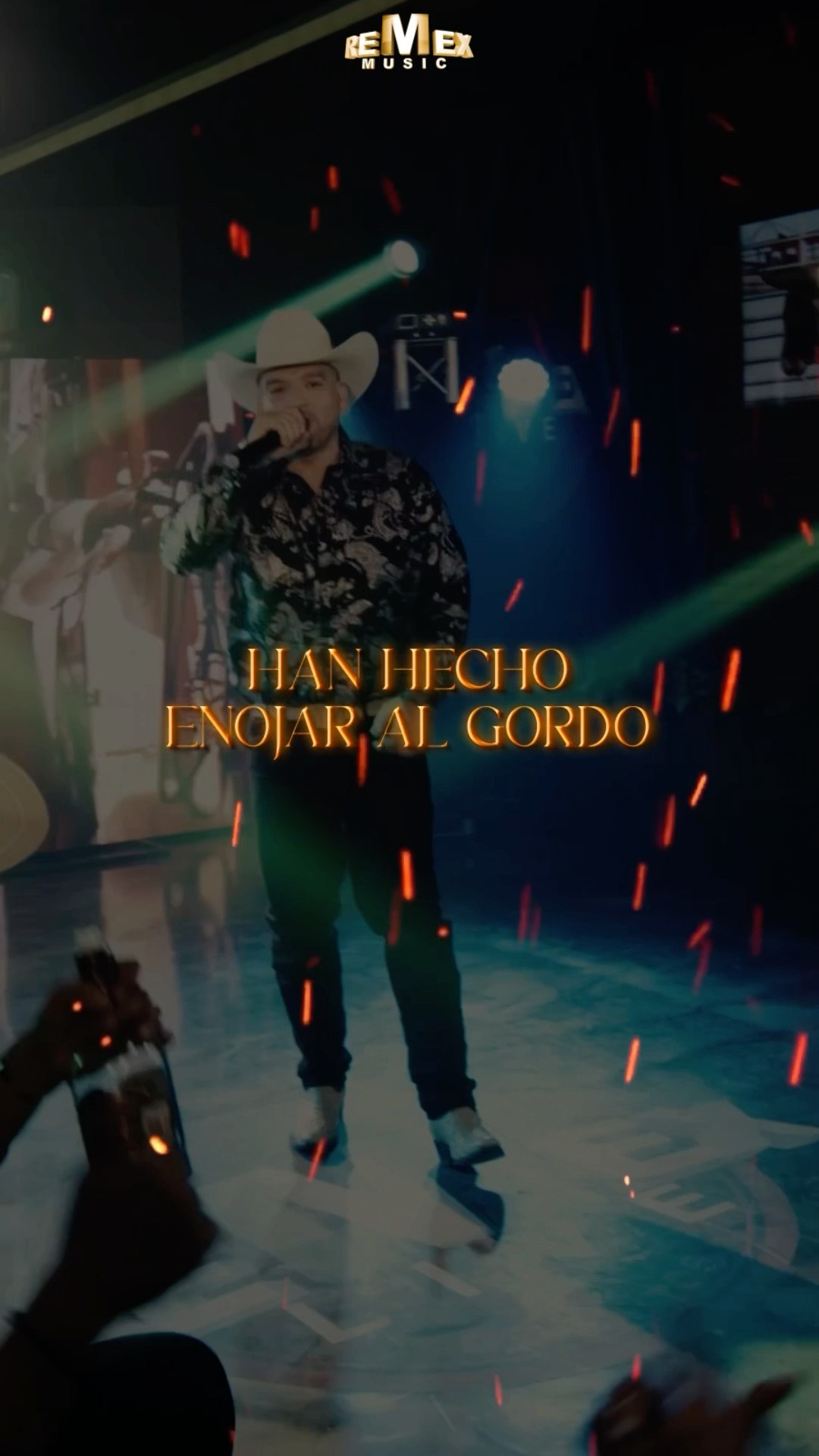 Han hecho enojar al gordo... ???No te pierdas #CorridosYHuapangosBélicos de Beto Quintanilla Jr.