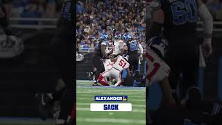 Darius Alexander brings him down 💪 #shorts #nfl #giants #nygiants #newyorkgiants