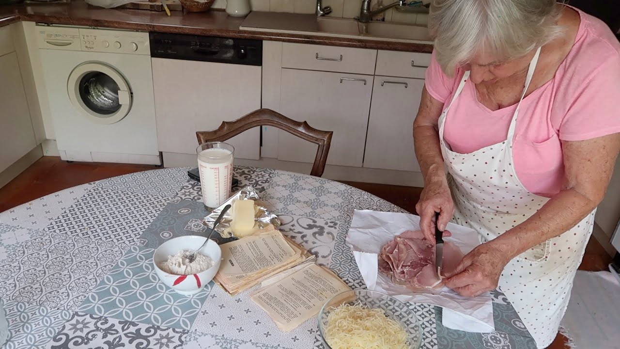 ФРАНЦУЗСКАЯ КУХНЯ. СУФЛЕ С СЫРОМ И ВЕТЧИНОЙ