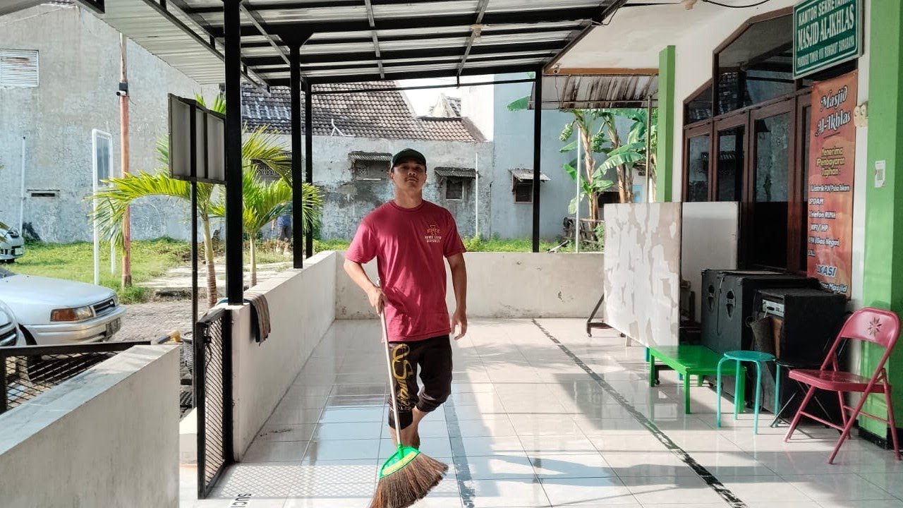 Kerja bakti persiapan Ramadhan 1447H-2026 di masjid Al Ikhlas