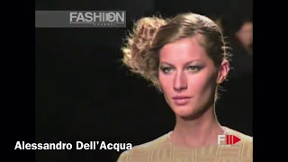 Gisele Bündchen Runway Throwback