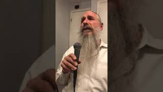 Video thumbnail of "אחת שאלתי - מרדכי בן דוד בביצוע מרגש ללהיט האגדי"