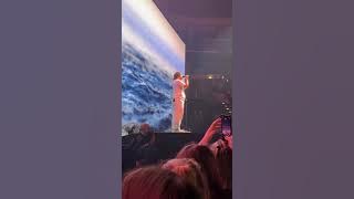 Lewis Capaldi - Someone you loved | O2 Arena Prague | 17.2.2023