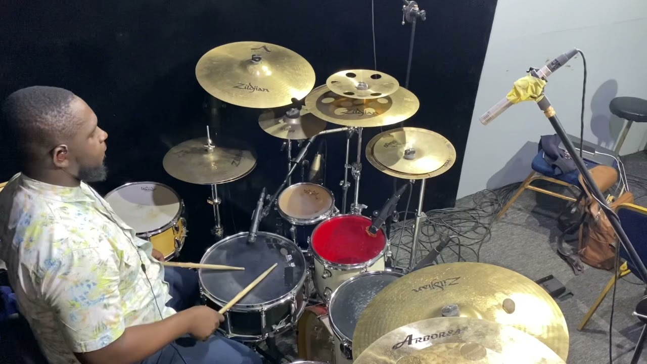 GYE WAYEYI DRUM COVER BY EMMMANUEL BLUDO