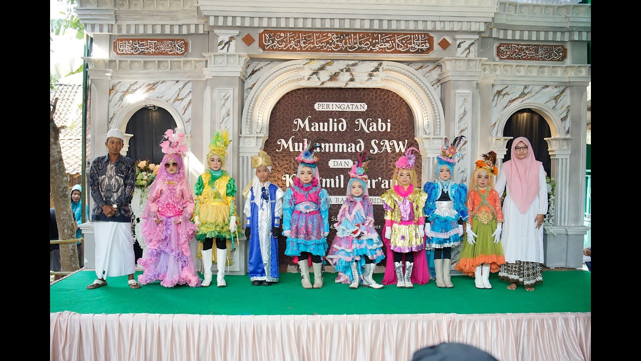 ARAK-ARAKAN KHOTMIL QURAN DESA SUCENJURUTENGAH 2023 MUSHOLLA BAITUL ABIDIN