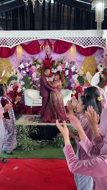 detik detik penganten pria dan wanita berpelukan#shorts
