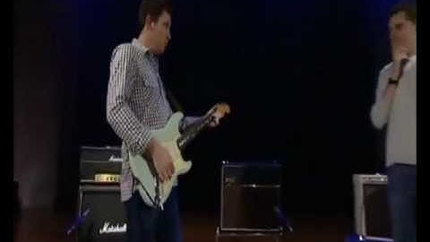 Fender vs Marshall vs Vox (Guitar Amplifiers)