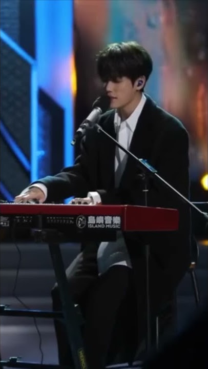 【25s】林彦俊 弹唱《YOU》抒情版 | Nine Percent Lin Yanjun –《YOU》Acoustic Piano Version | 《天天向上》