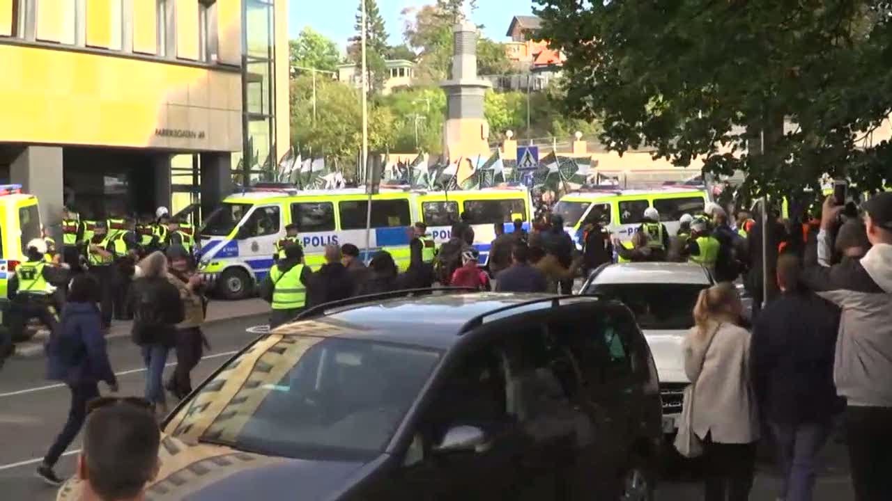 Rättegång mot nazist skjuts upp - Nyheterna (TV4)