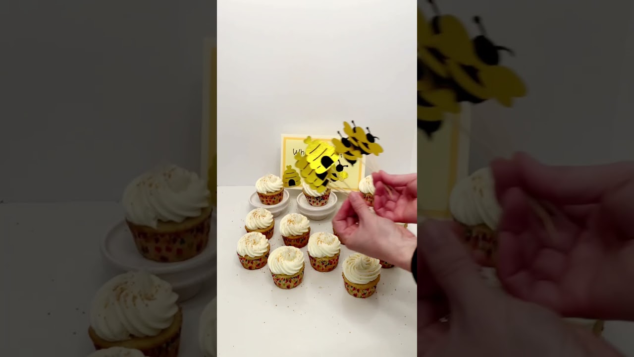candy melt bee cupcake toppers  Bee cupcakes, Bee cakes, Bumble bee  cupcakes