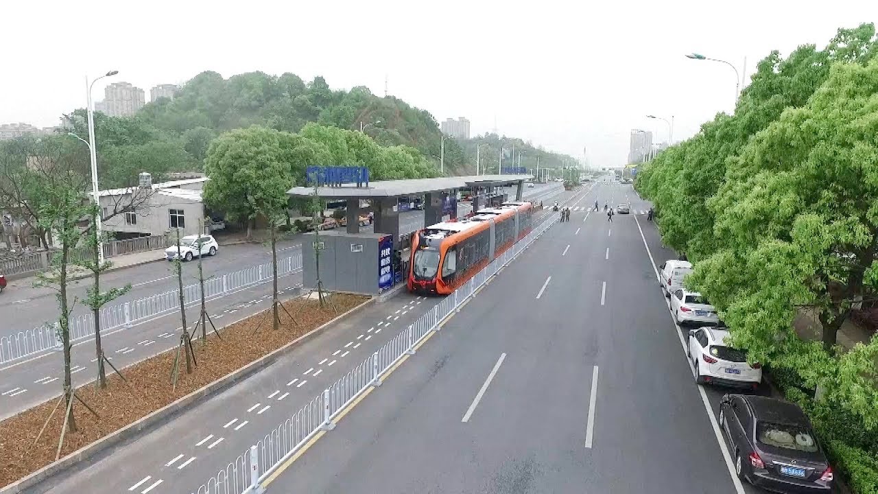 World S First Smart Bus Begins Test Operation In Central China Youtube