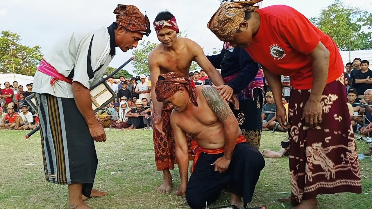 TONGKAT PENCABUT NYAWA Vs BINTANG UTARA || Peresean terbaru keruak