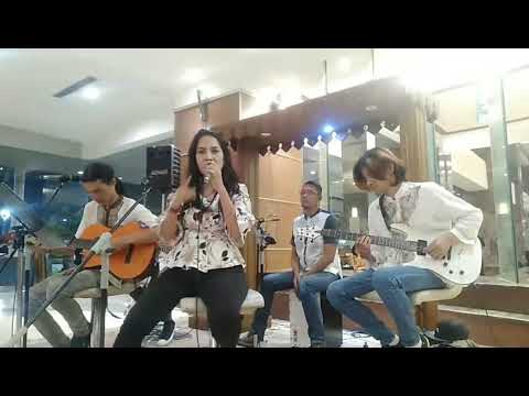 Lusy Daiva Cover  \