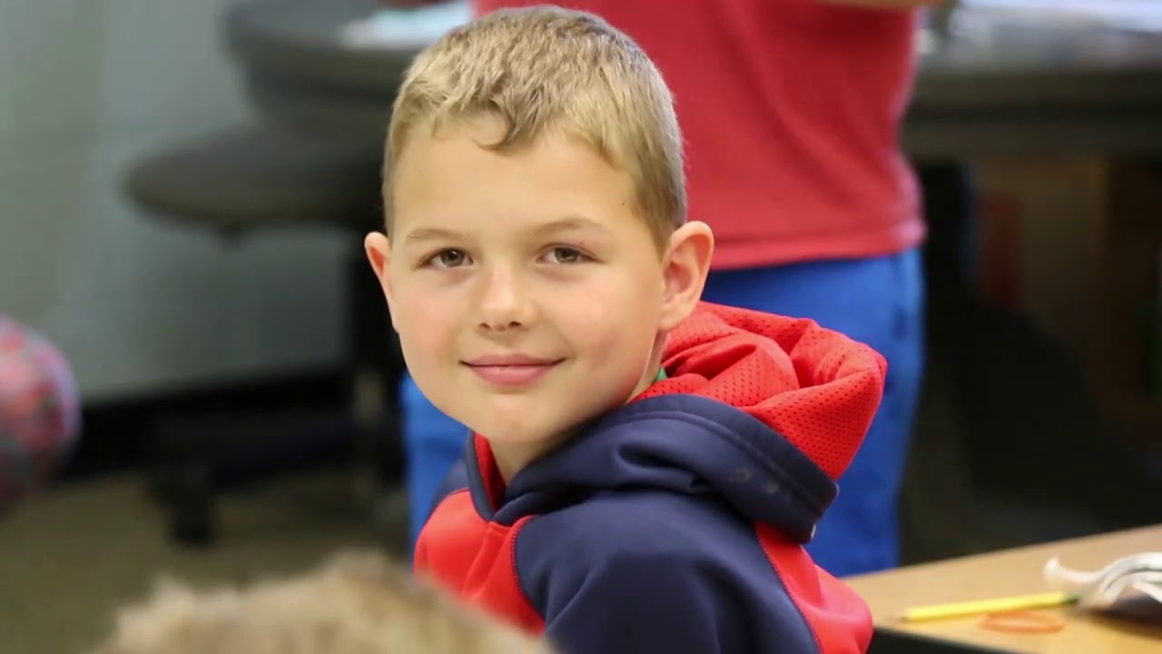 Pine River Elementary Music Video- I'm Not Giving Up (Cover)