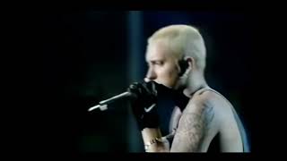 2001 — Eminem — The Real Slim Shady Live Brit Awards (Remastered)