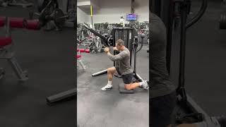 Lat Pulldown - Crossbody - Half Kneeling