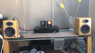 Marantz Cd Player & Audioengine 5