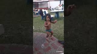 Mi Hijo 2 Añitos Bailando Reguetton