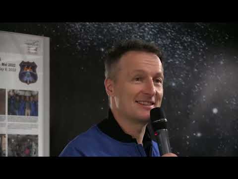 Astronaut Matthias Maurer eröffnet Bereich in Apollo and Beyond