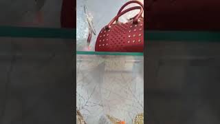 Al - Khadija ( Ladies Fashion Hub)...we deals in all types of ladies wear ,at reasonable prices😀...